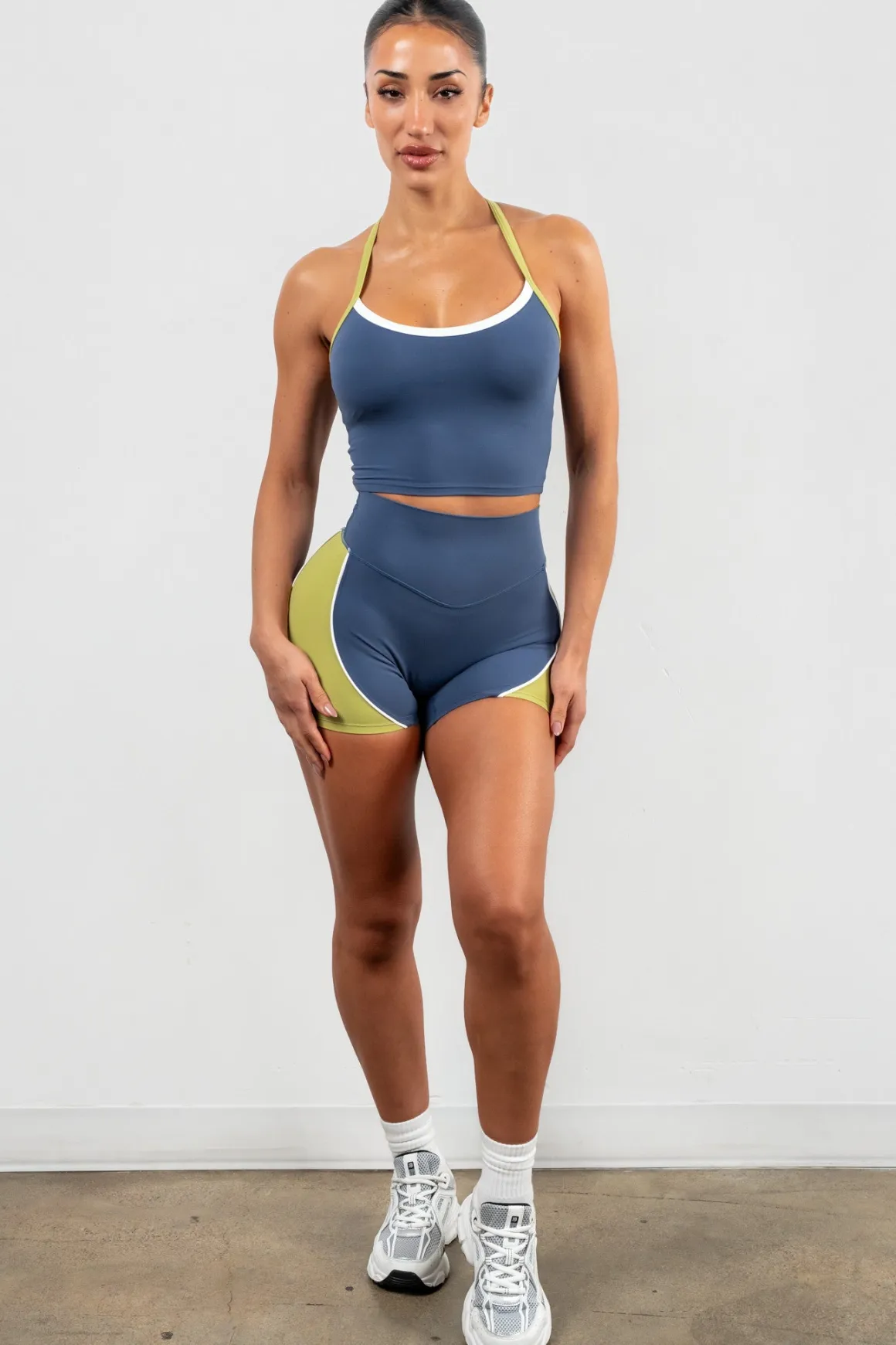 Cloud II™ Bar Tank - Azure Contrast