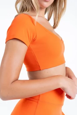 Cloud II™ V Cropped Tee - Peach