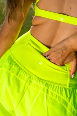 Vitality Breeze® Train Short - Neon Yellow