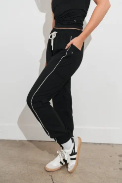 Vitality Motive® Jogger - Midnight Contrast